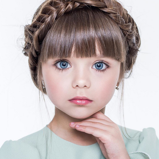 6-летняя Ана была признана самой красивой девушкой в ​​мире. Он похож на куклу