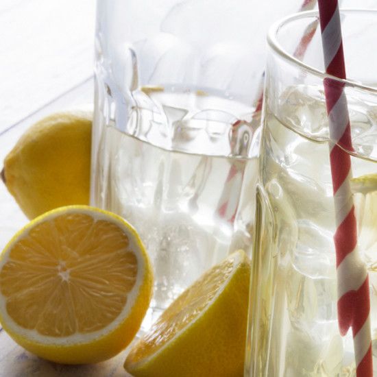 7 простых, очищающих напитков для детоксикации организма - вы должны попробовать их!