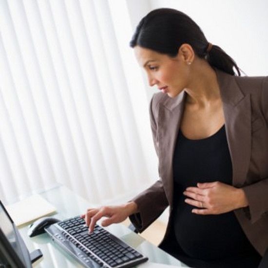 Беременность и компьютерная работа - что вы должны знать?