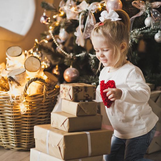 Блестящая идея для родителей, как сэкономить на рождественских подарках и восторгах детей