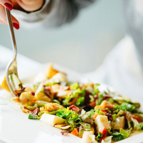 Ешьте здоровую, чувствуйте свет! У нас есть лучшие рецепты для диетических салатов для вас