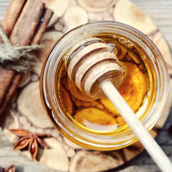 Добавьте корицу в мед и используйте для простуды, волос, кожи ... [10 использует]