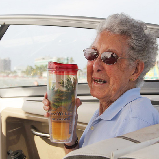 Ему 90 лет и он рак. Она предпочла изменить свою химиотерапию для поездки с семьей (замечательные фотографии из поездки!)