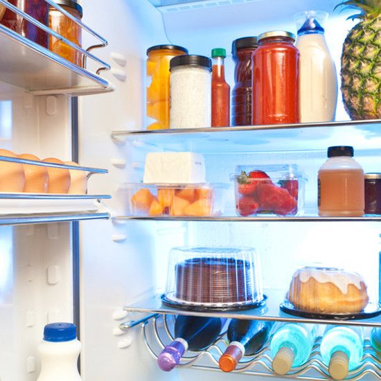 Хорошая организация холодильника: практические трюки, которые расширяют свежесть пищи