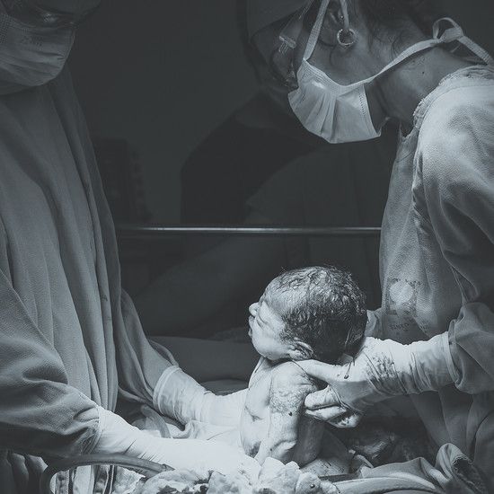 #SoProud - рождение без анестезии действительно является источником гордости?