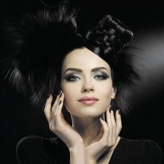 Как быть красивой? Тенденции макияжа на зиму 2012 года