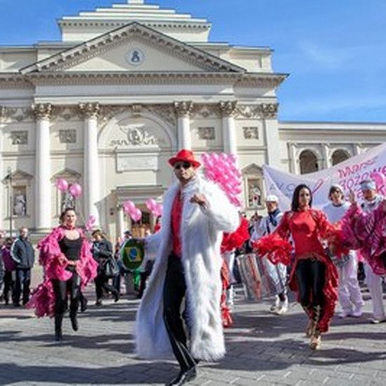 Марш «Розовой ленты» прошел по улицам Варшавы!
