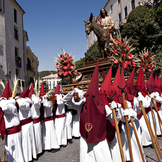 Пасха в Испании: захватывающие процессии, кающиеся и ... вкусная кухня