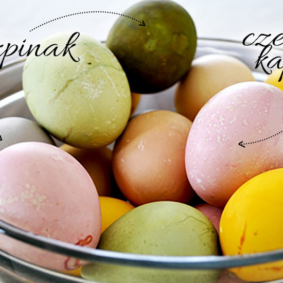Пасхальные яйца, окрашенные натуральными красителями: карри, шпинат, капуста, эспрессо [не только лук!]