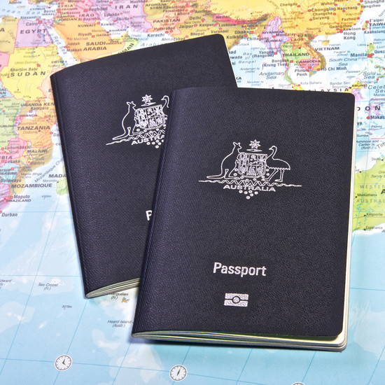 Педофилы без паспортов - Австралия впервые представила такой закон