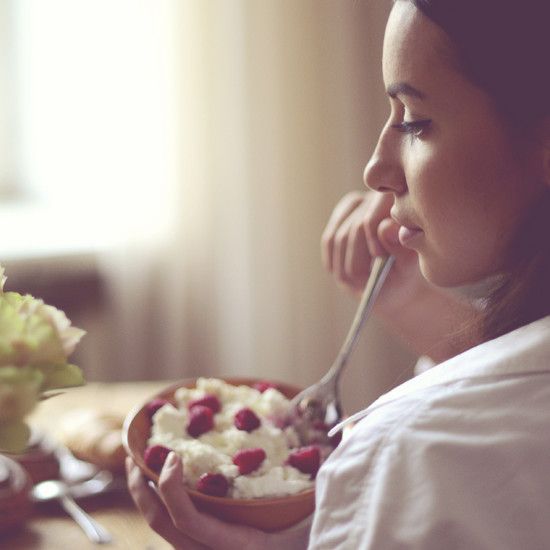 Плохие привычки в еде, которые вы должны устранить СЕЙЧАС, если хотите сбросить вес