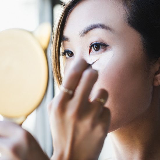 Sińce под глазами: домашние методы, которые быстро устраняют проблему + 4 макияжа