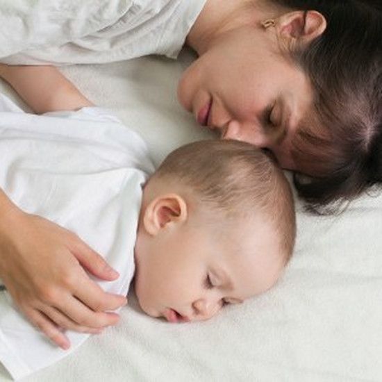 Сон с ребенком - преимущества и недостатки