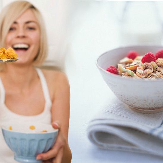 Завтрак на работе: 5 принципов питания, которые нельзя сломать